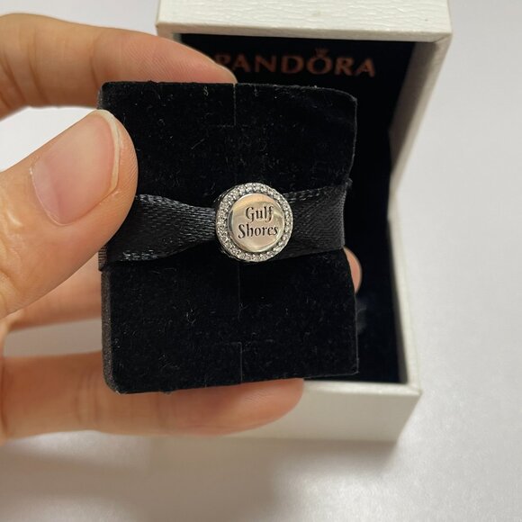 Pandora Gulf Shores Travel Exclusive Charm - Picture 2 of 5